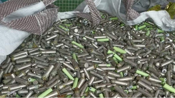 新能源汽车销售前景宽阔：废弃麻豆国产精品男男回收行业迎来“春天“